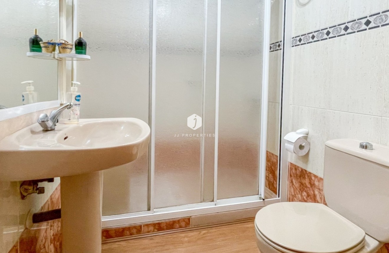 Resale - Apartment / flat -
Torrevieja - Costa Blanca