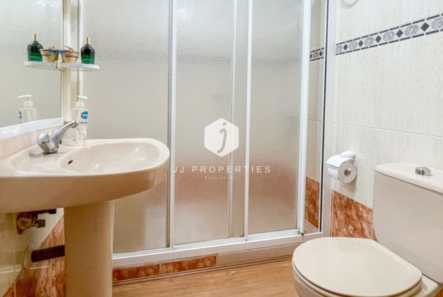 Resale - Apartment / flat -
Torrevieja - Costa Blanca