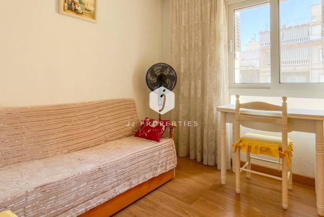 Resale - Apartment / flat -
Torrevieja - Costa Blanca