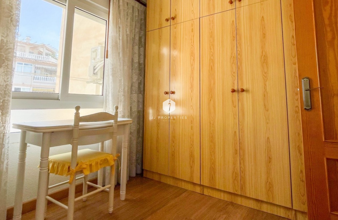 Resale - Apartment / flat -
Torrevieja - Costa Blanca