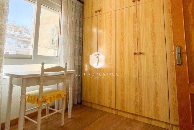 Resale - Apartment / flat -
Torrevieja - Costa Blanca