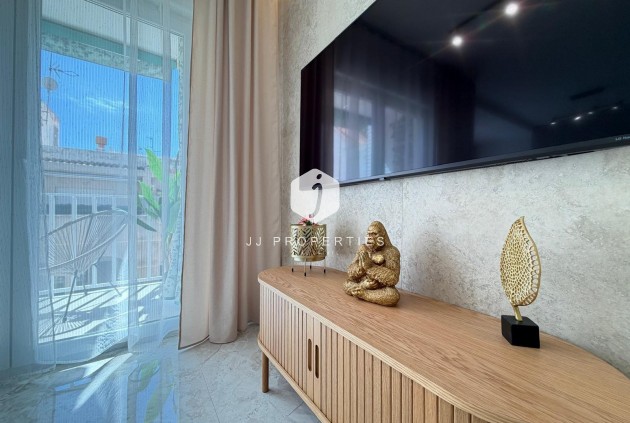 Tweedehands - Penthouse -
Torrevieja - Estacion de autobuses