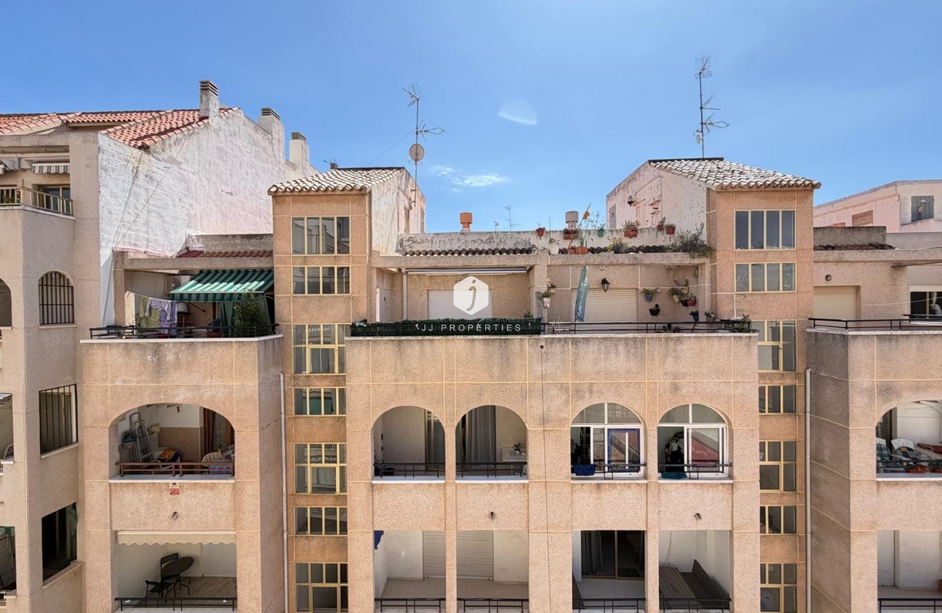 Tweedehands - Penthouse -
Torrevieja - Estacion de autobuses