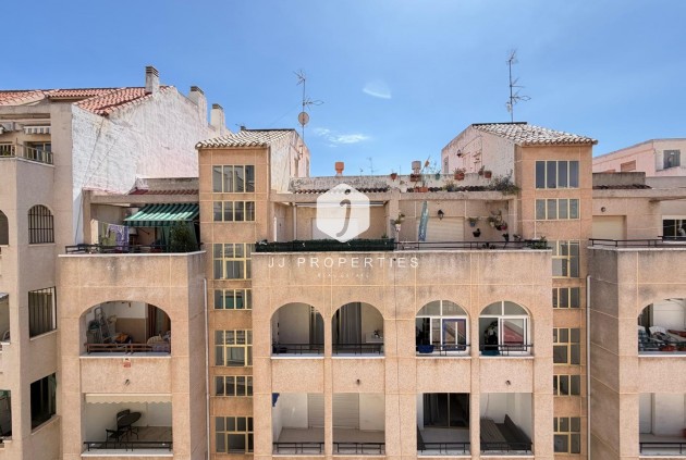 Tweedehands - Penthouse -
Torrevieja - Estacion de autobuses