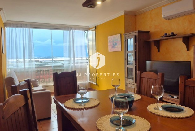 Z drugiej ręki - Mieszkanie w bloku -
Torrevieja - Acequion