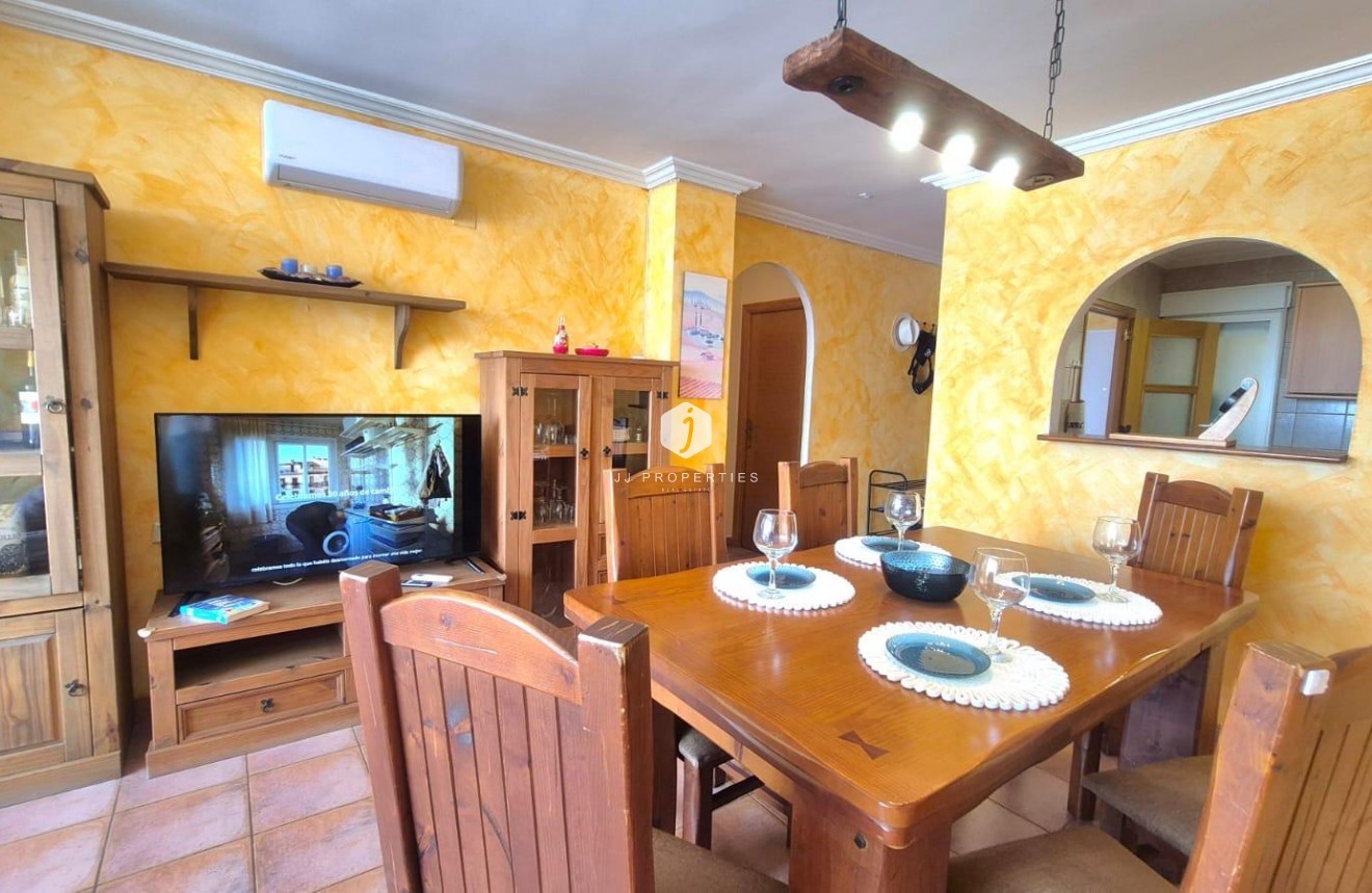 Z drugiej ręki - Mieszkanie w bloku -
Torrevieja - Acequion