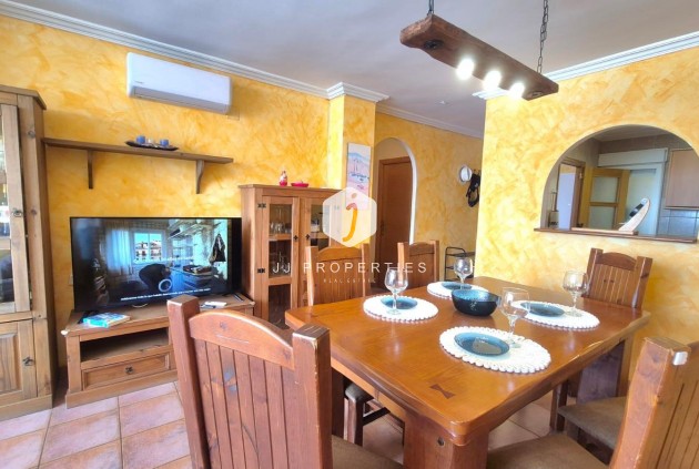 Z drugiej ręki - Mieszkanie w bloku -
Torrevieja - Acequion