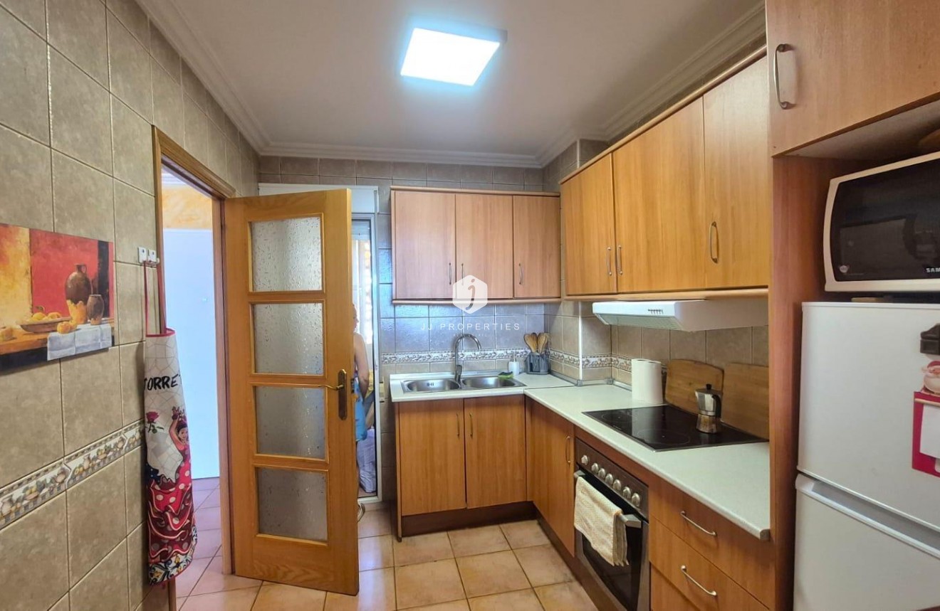 Z drugiej ręki - Mieszkanie w bloku -
Torrevieja - Acequion