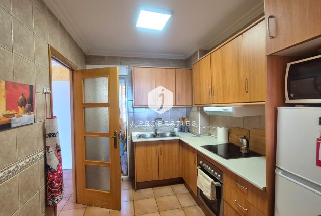 Z drugiej ręki - Mieszkanie w bloku -
Torrevieja - Acequion