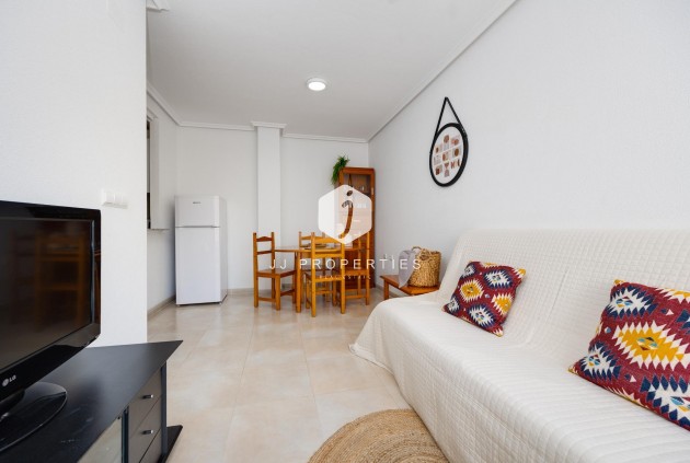 Z drugiej ręki - Daszek -
Torrevieja - Centro