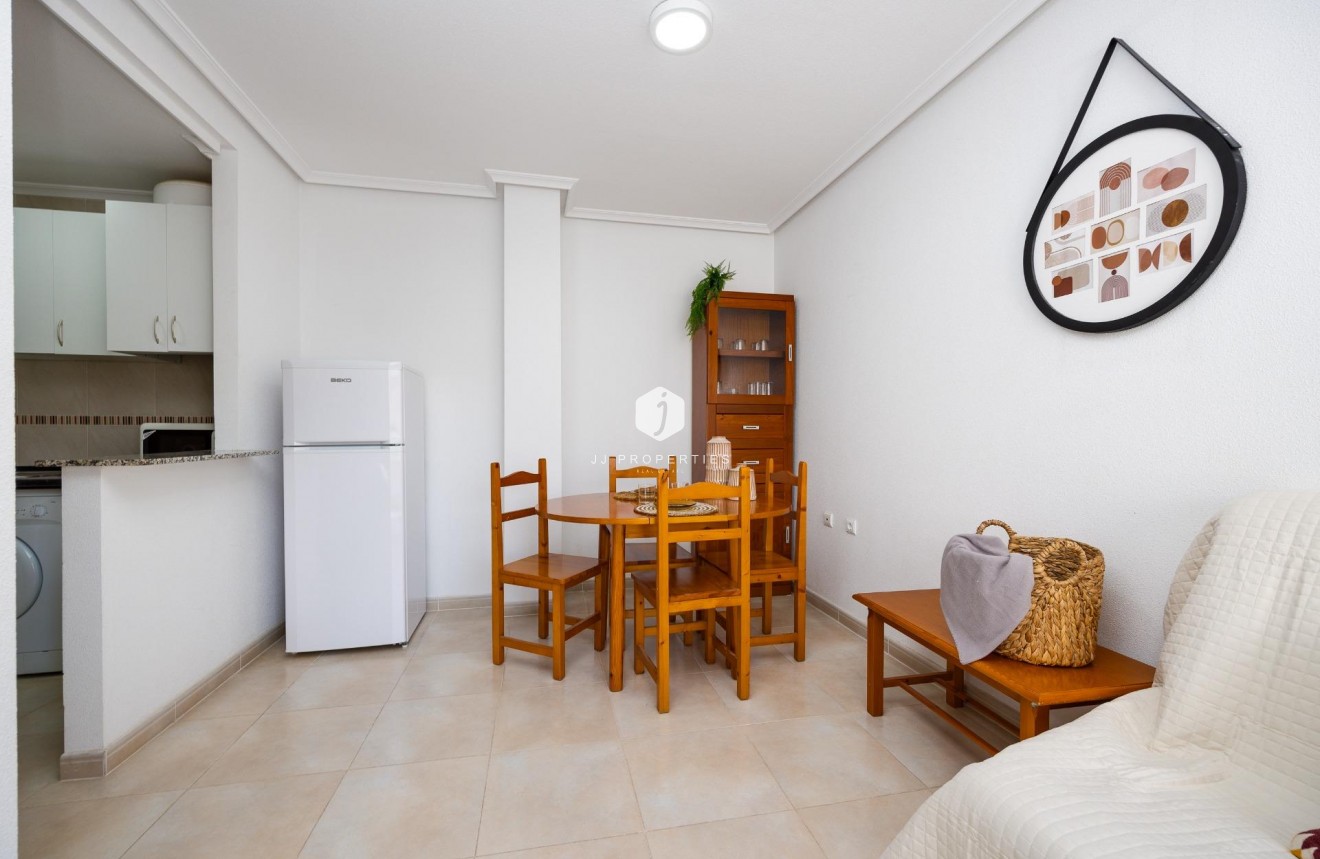 Z drugiej ręki - Daszek -
Torrevieja - Centro