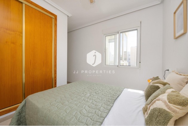 Z drugiej ręki - Daszek -
Torrevieja - Centro
