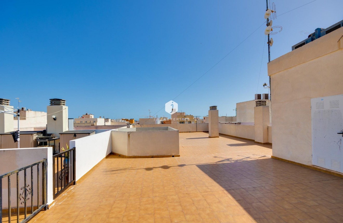 Z drugiej ręki - Daszek -
Torrevieja - Centro