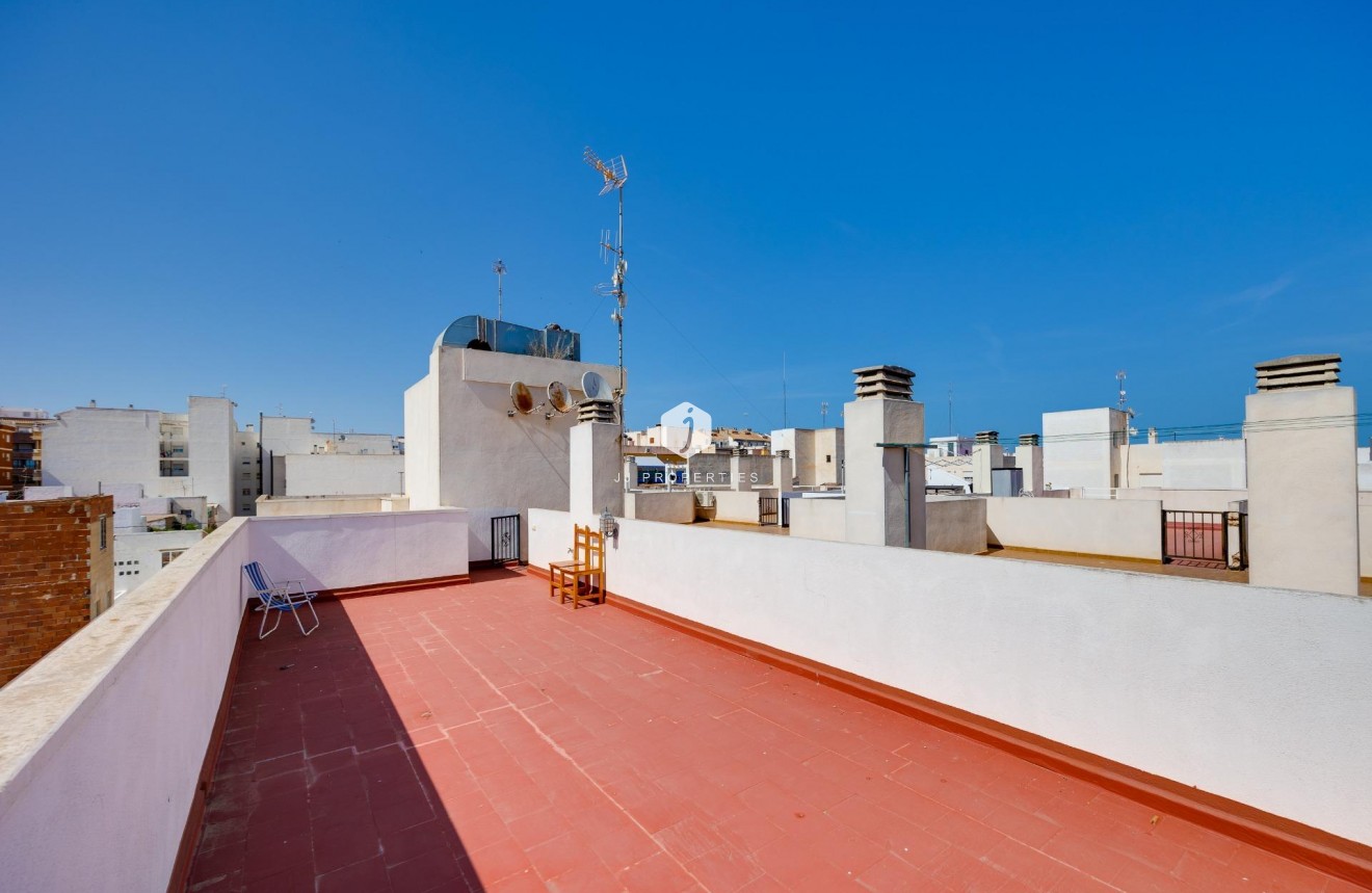 Z drugiej ręki - Daszek -
Torrevieja - Centro
