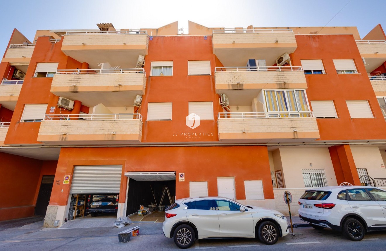 Z drugiej ręki - Daszek -
Torrevieja - Centro