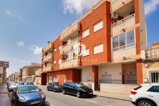 Z drugiej ręki - Daszek -
Torrevieja - Centro