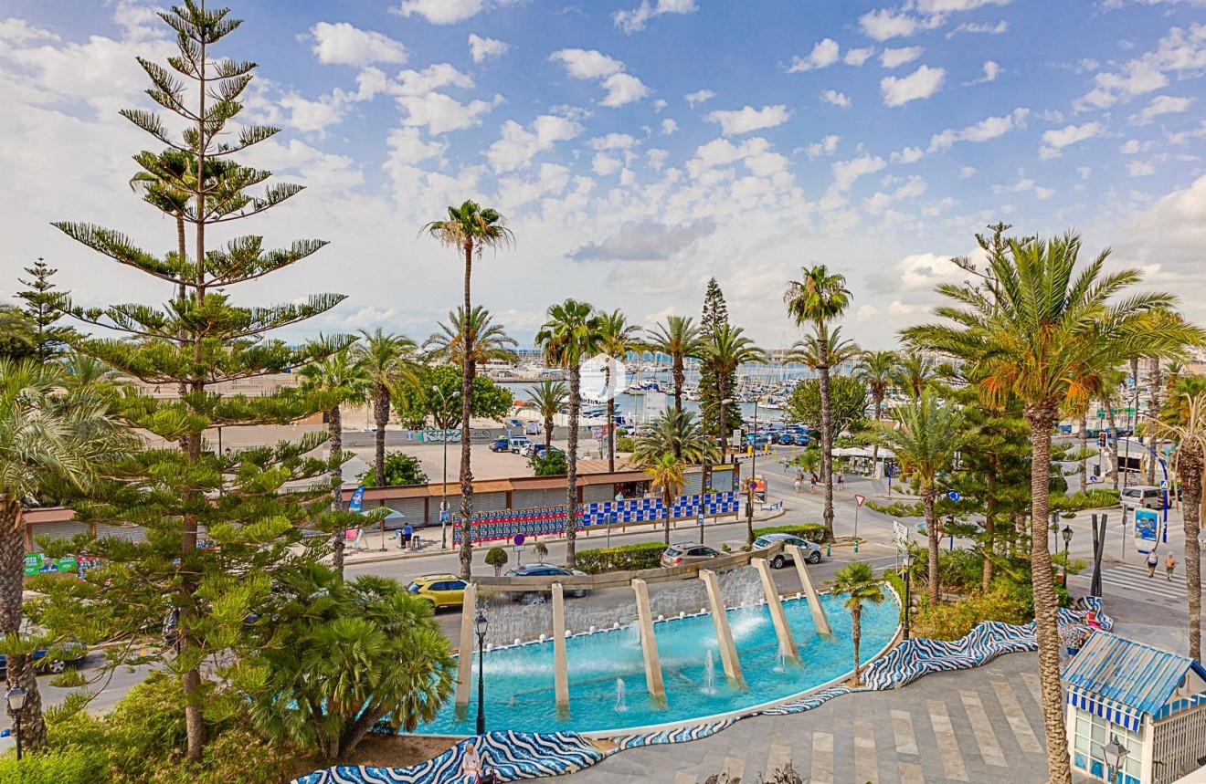 Z drugiej ręki - Daszek -
Torrevieja - Centro