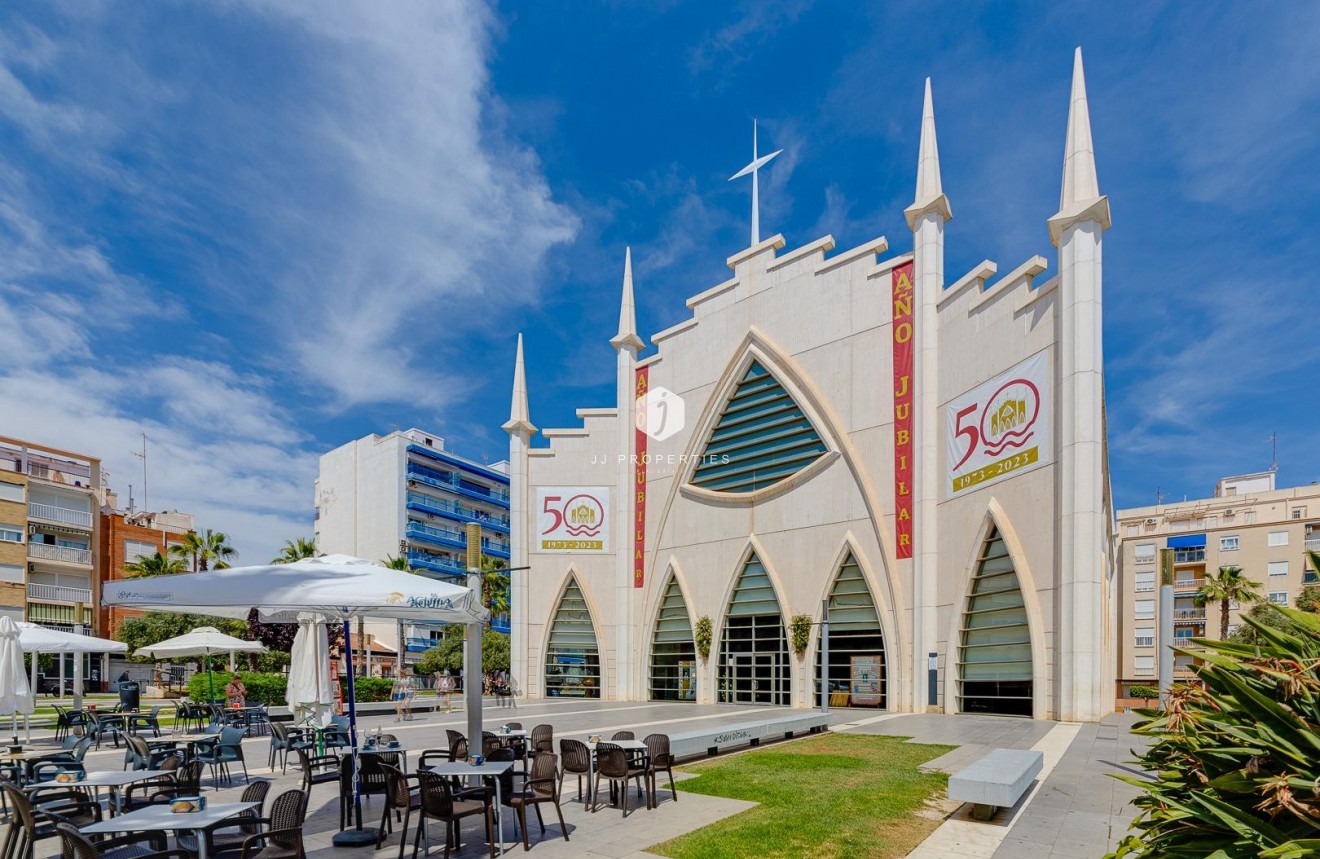 Z drugiej ręki - Daszek -
Torrevieja - Centro