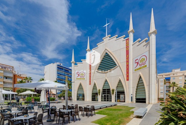 Z drugiej ręki - Daszek -
Torrevieja - Centro