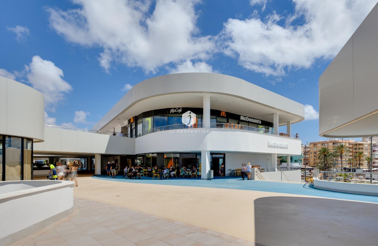 Z drugiej ręki - Daszek -
Torrevieja - Centro