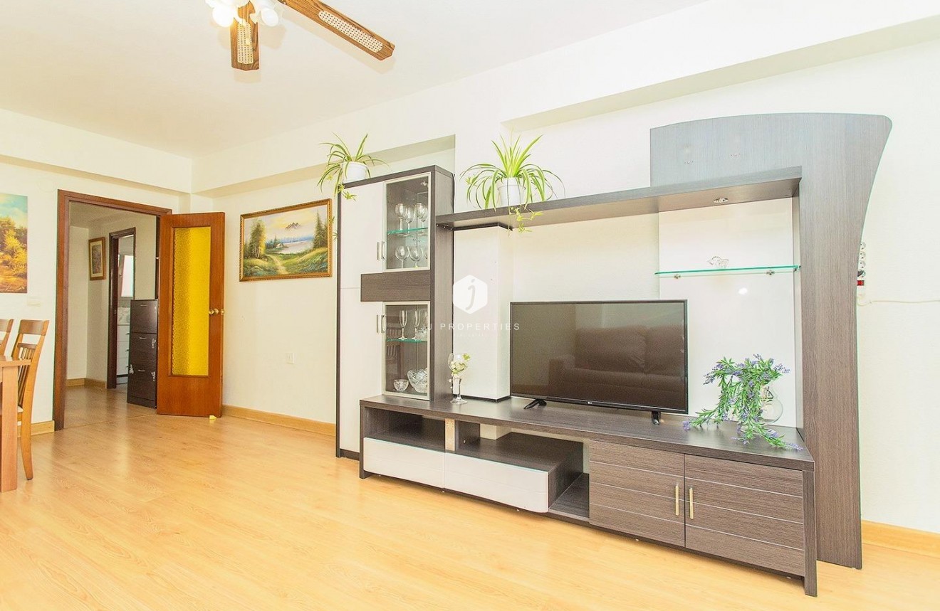 Resale - Apartment / flat -
Torrevieja - Playa del Cura
