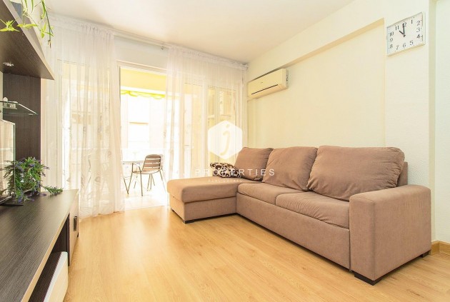 Resale - Apartment / flat -
Torrevieja - Playa del Cura