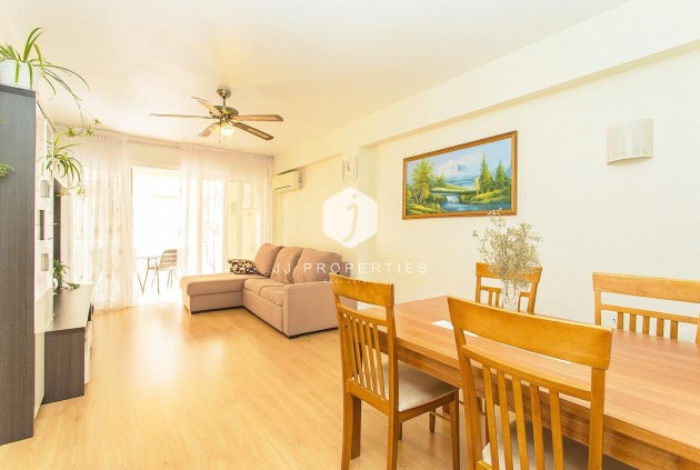 Resale - Apartment / flat -
Torrevieja - Playa del Cura