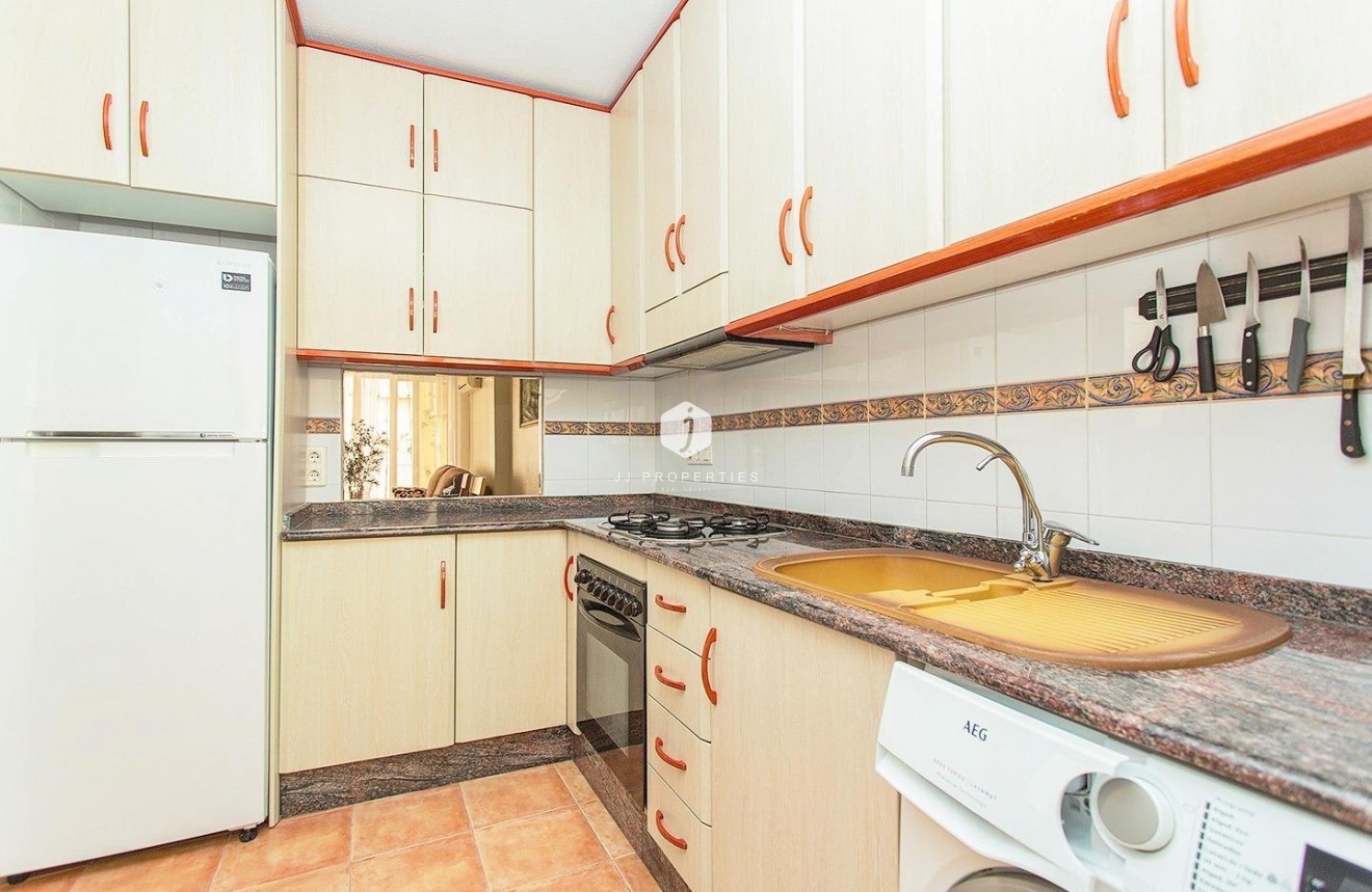 Resale - Apartment / flat -
Torrevieja - Playa del Cura