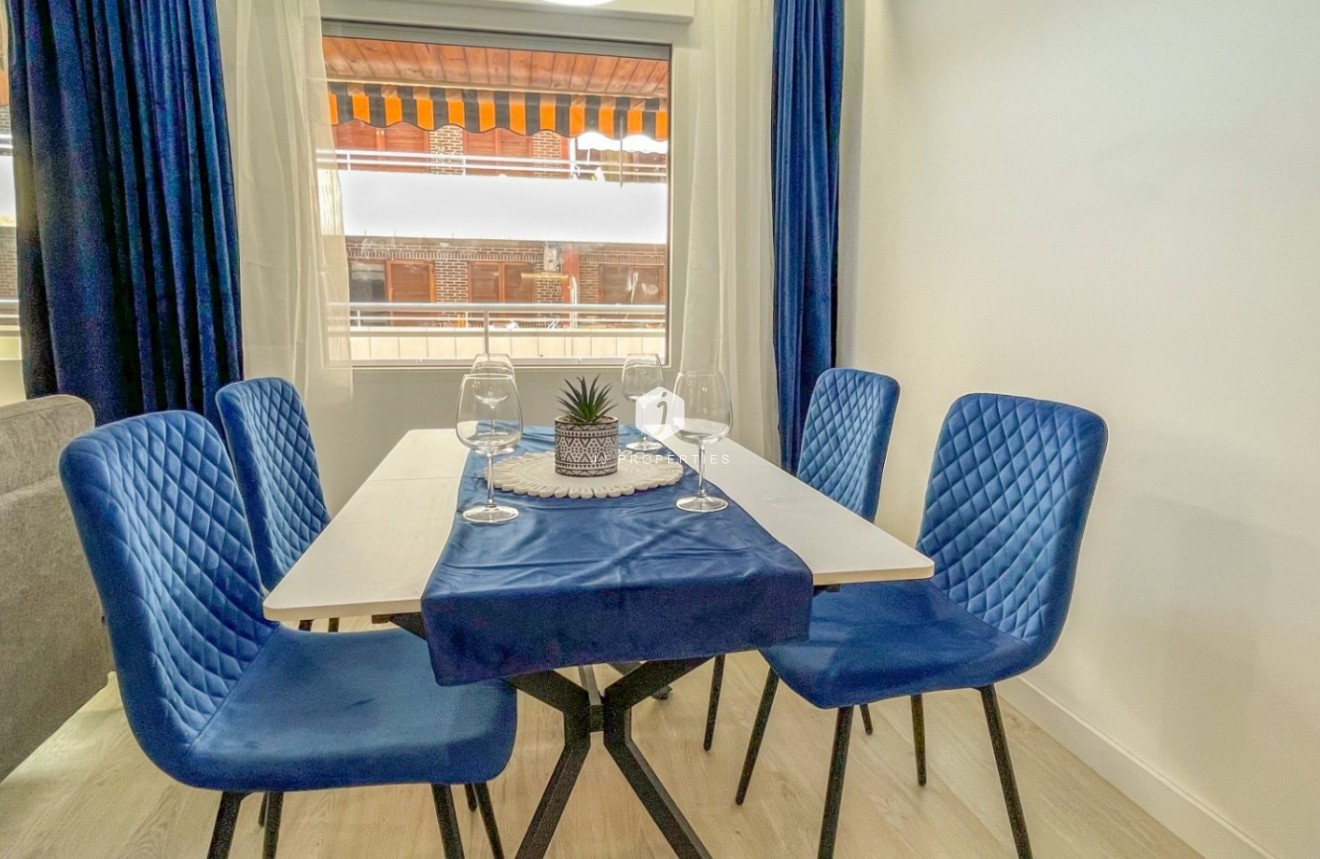 Resale - Apartment / flat -
Torrevieja - Costa Blanca