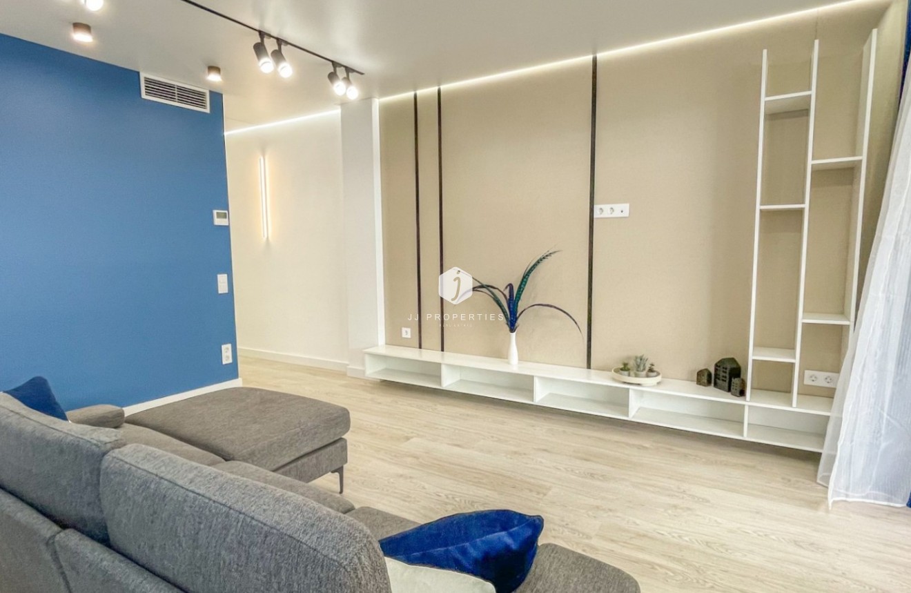 Resale - Apartment / flat -
Torrevieja - Costa Blanca