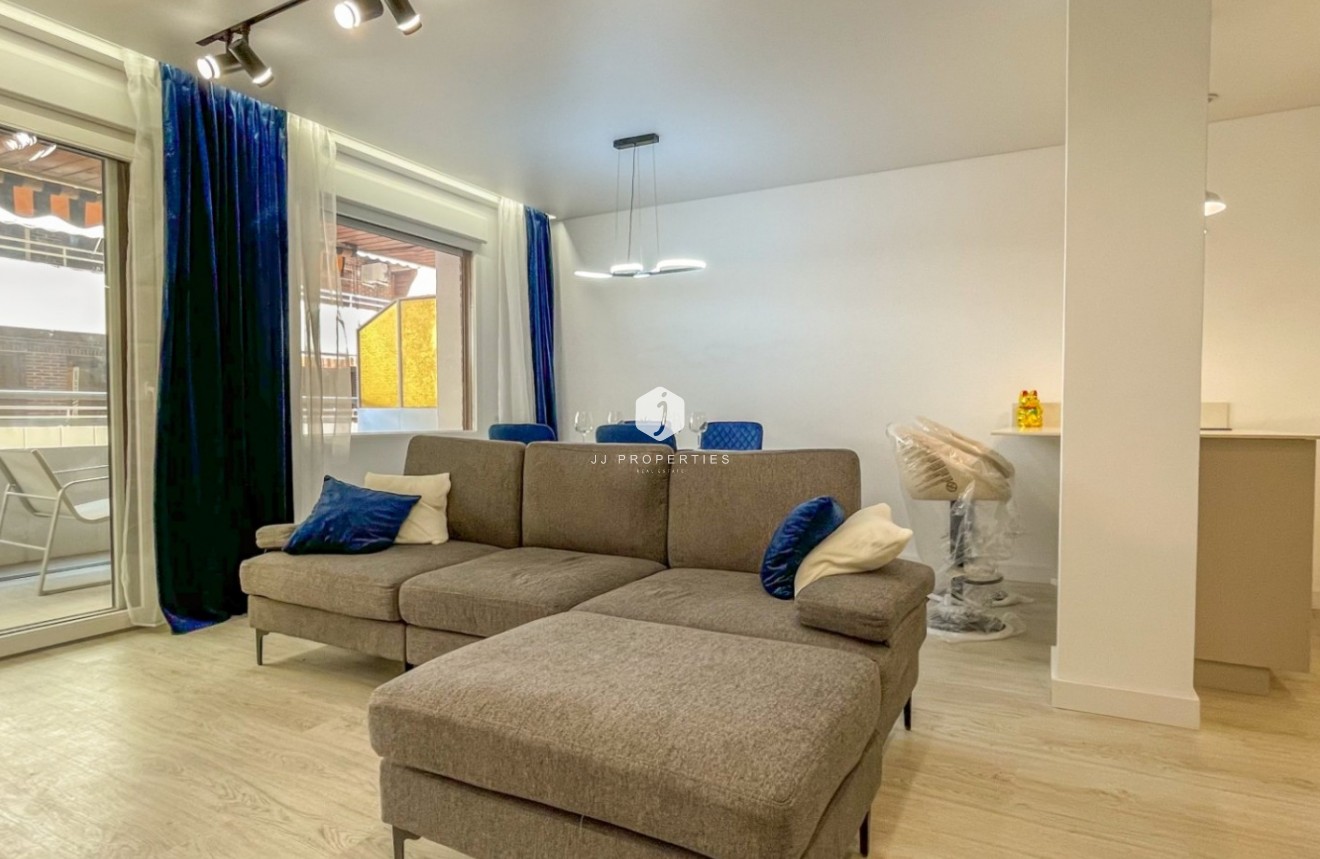 Resale - Apartment / flat -
Torrevieja - Costa Blanca