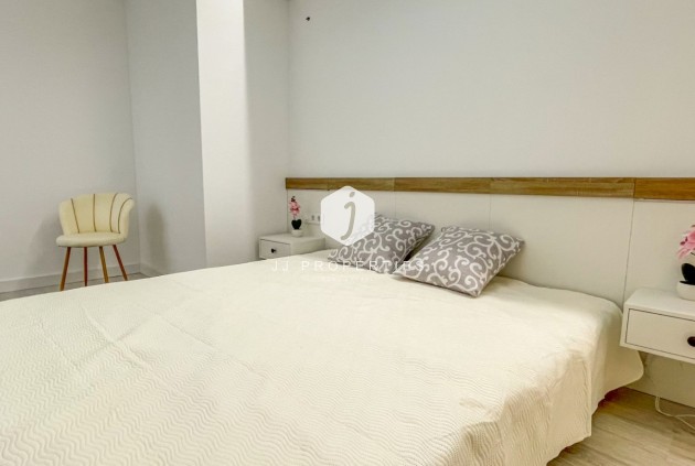 Resale - Apartment / flat -
Torrevieja - Costa Blanca
