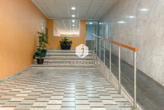 Resale - Apartment / flat -
Torrevieja - Costa Blanca