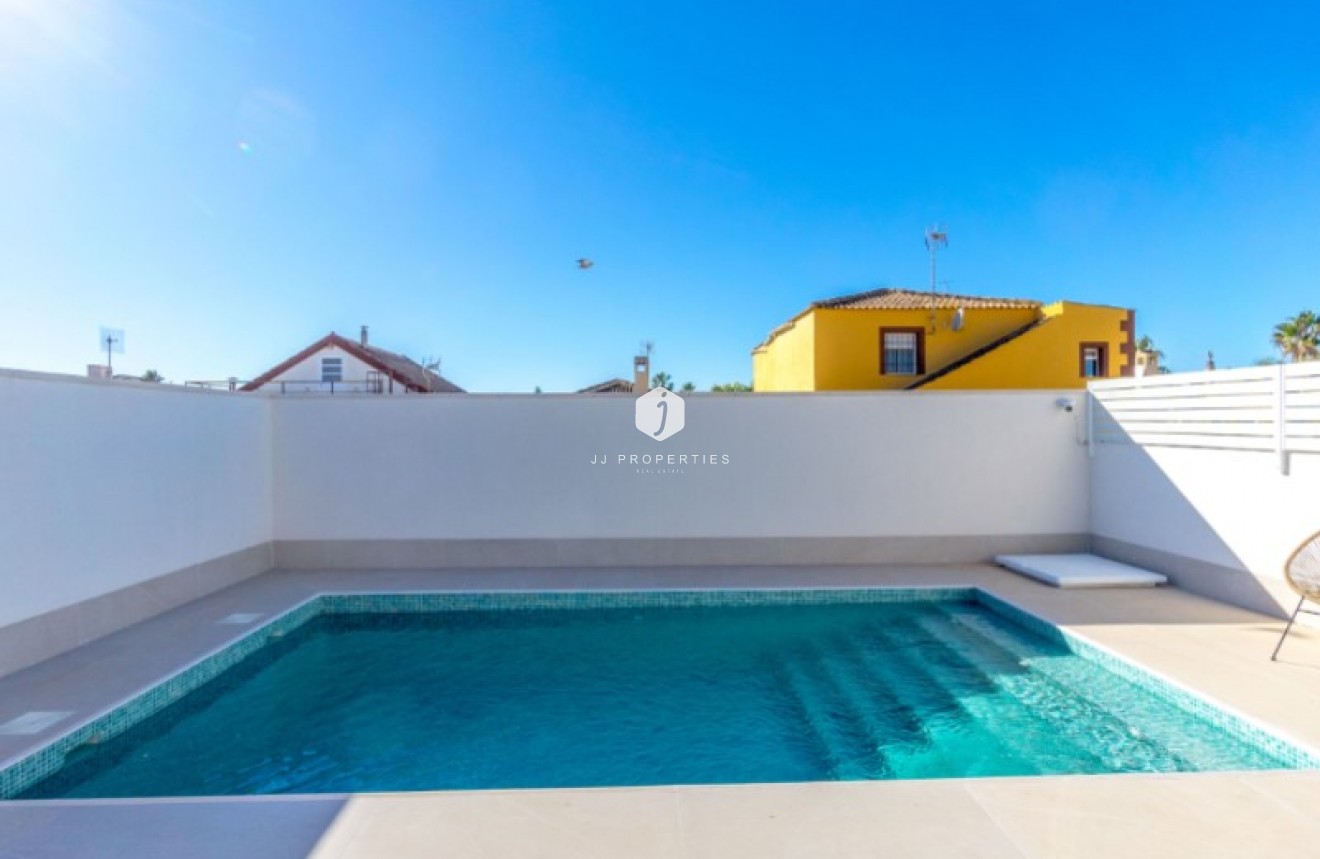 D'occasion - Villa -
Torrevieja - Costa Blanca