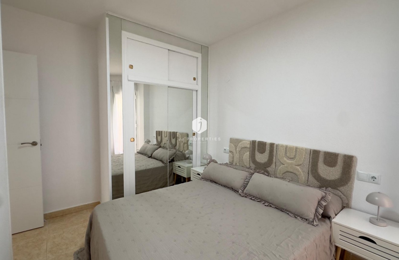 Tweedehands - Appartement / flat -
Torrevieja - Centro