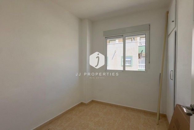 Tweedehands - Appartement / flat -
Torrevieja - Centro