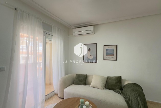 Tweedehands - Appartement / flat -
Torrevieja - Centro