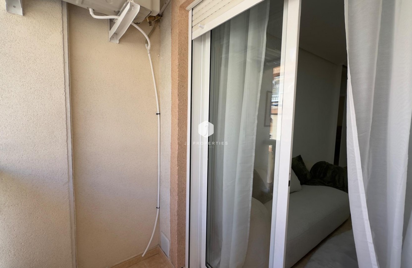Tweedehands - Appartement / flat -
Torrevieja - Centro
