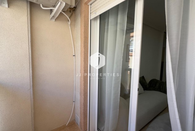 Tweedehands - Appartement / flat -
Torrevieja - Centro