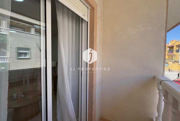Tweedehands - Appartement / flat -
Torrevieja - Centro