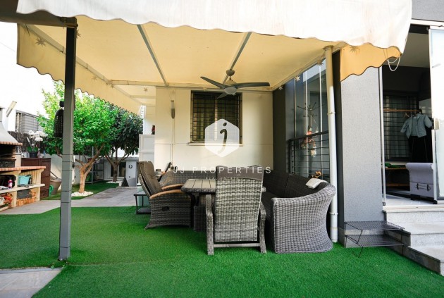 D'occasion - Chalet -
Torrevieja - aguas nuevas