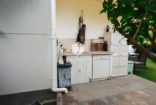 D'occasion - Chalet -
Torrevieja - aguas nuevas
