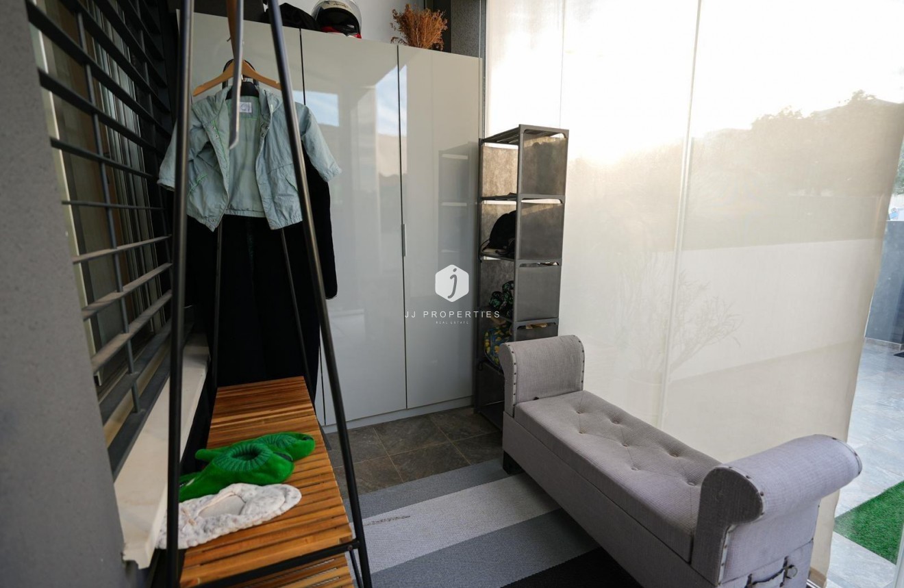 D'occasion - Chalet -
Torrevieja - aguas nuevas