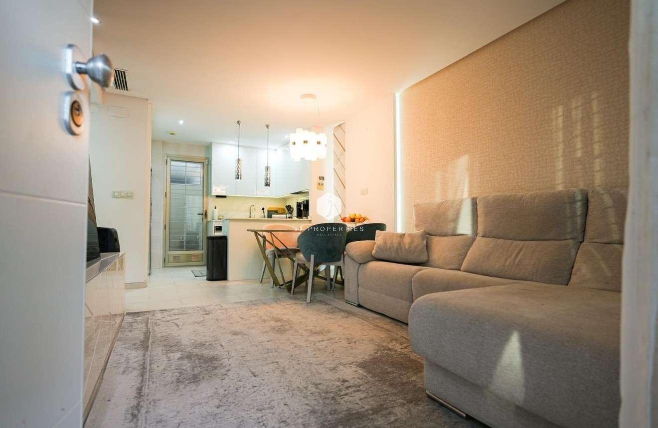 D'occasion - Chalet -
Torrevieja - aguas nuevas