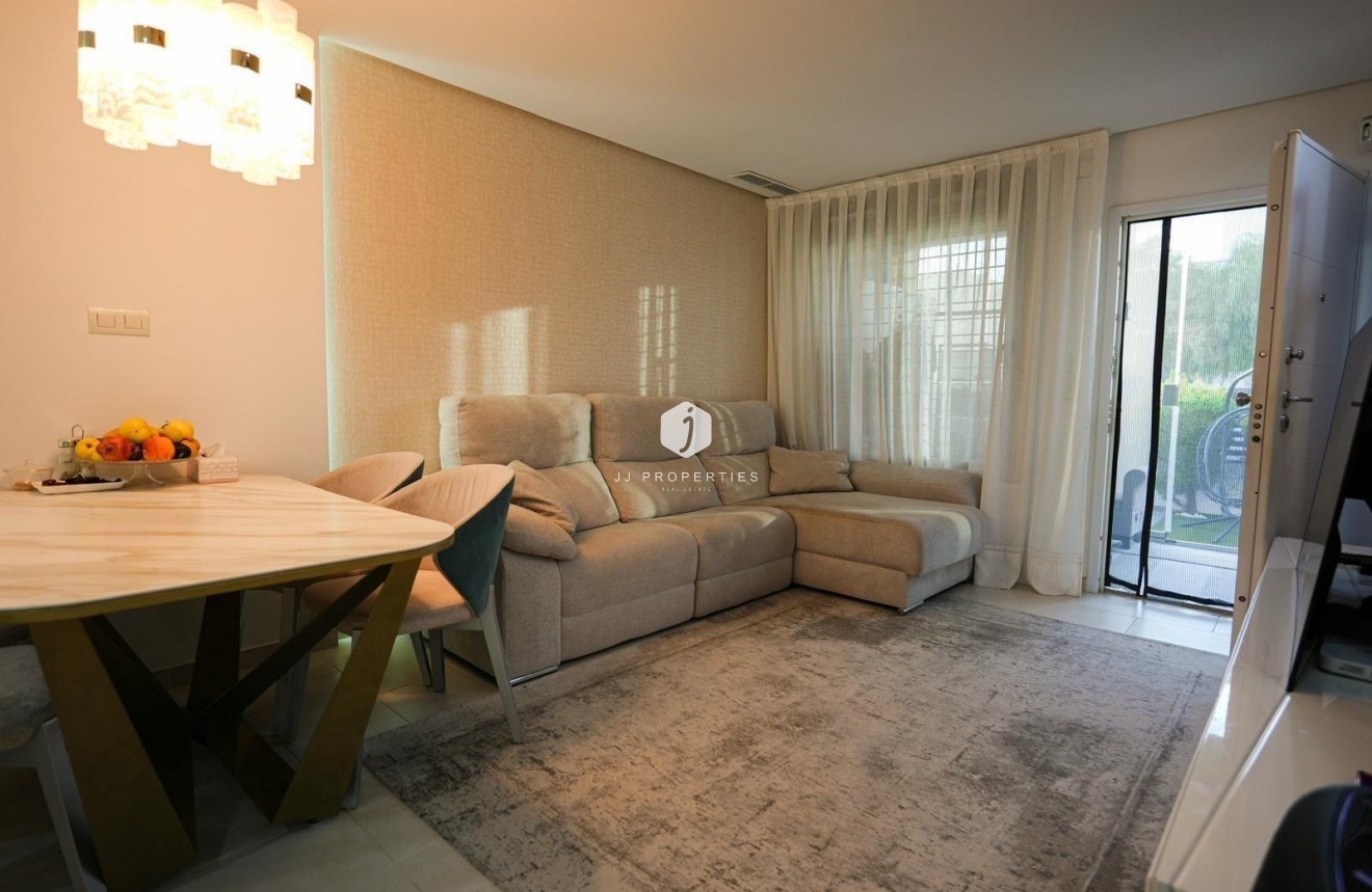 D'occasion - Chalet -
Torrevieja - aguas nuevas