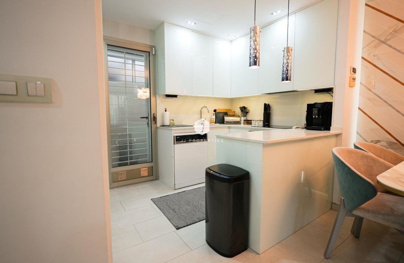 D'occasion - Chalet -
Torrevieja - aguas nuevas
