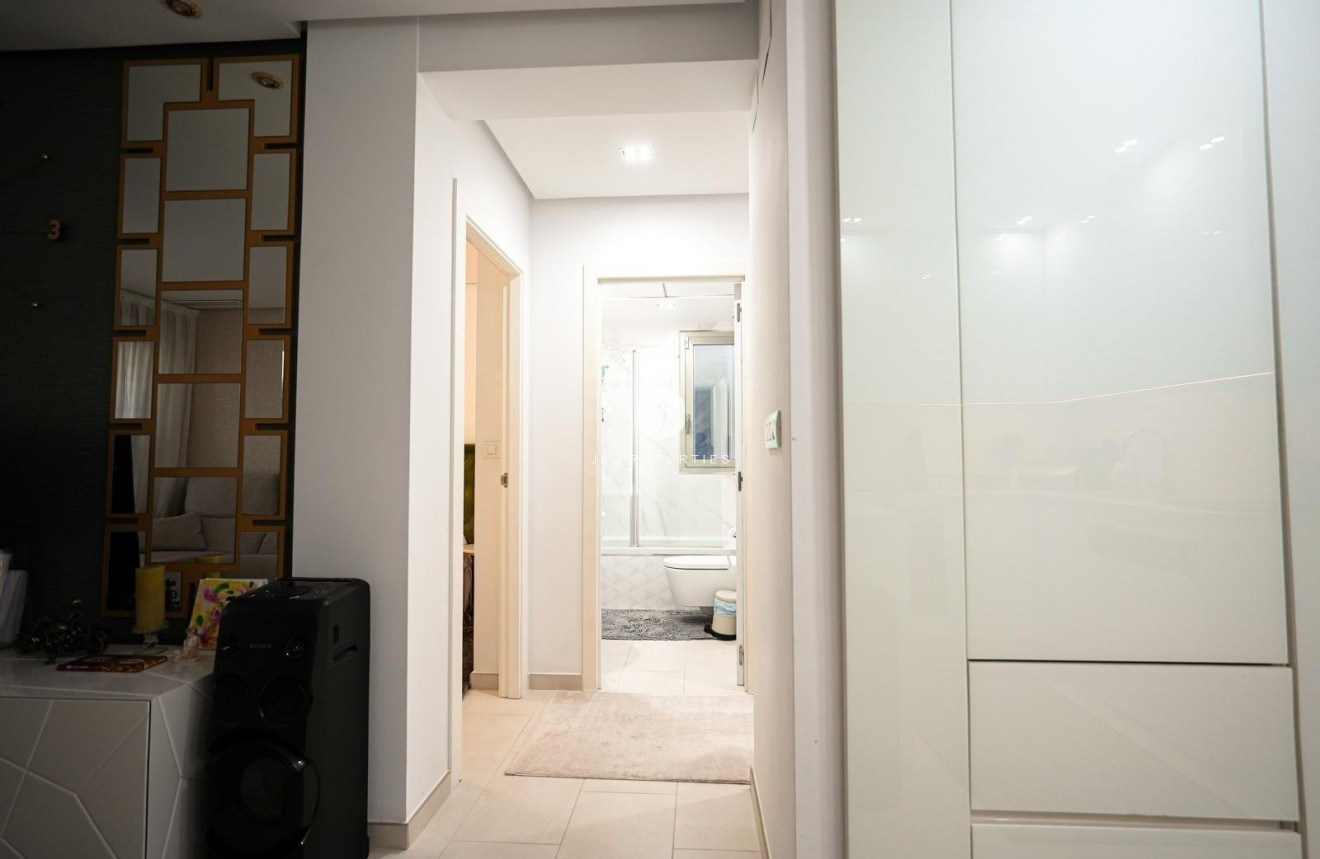 D'occasion - Chalet -
Torrevieja - aguas nuevas