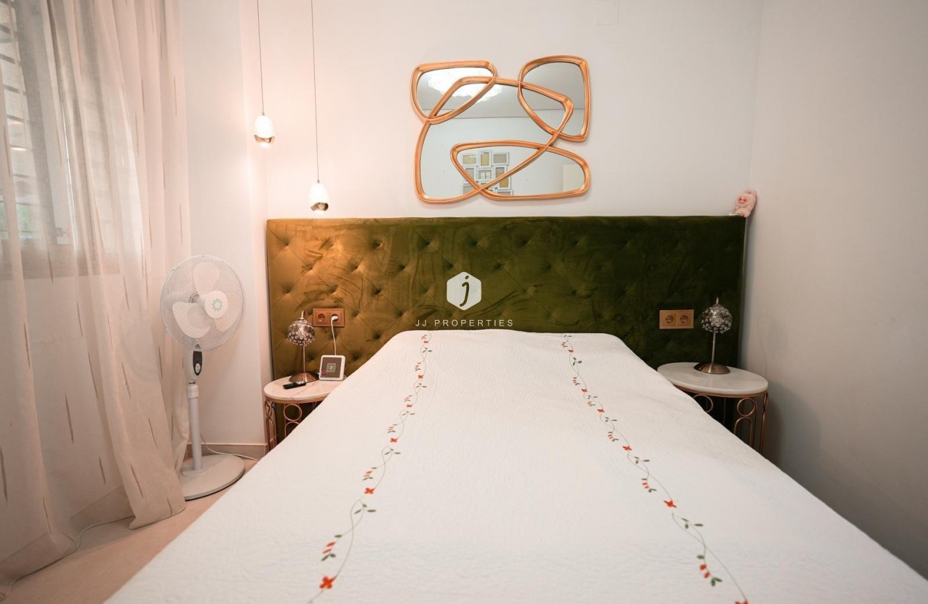 D'occasion - Chalet -
Torrevieja - aguas nuevas
