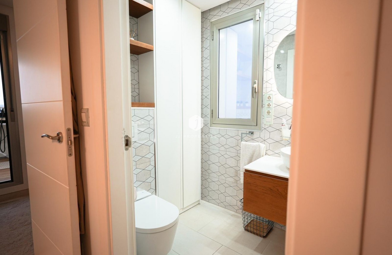 D'occasion - Chalet -
Torrevieja - aguas nuevas