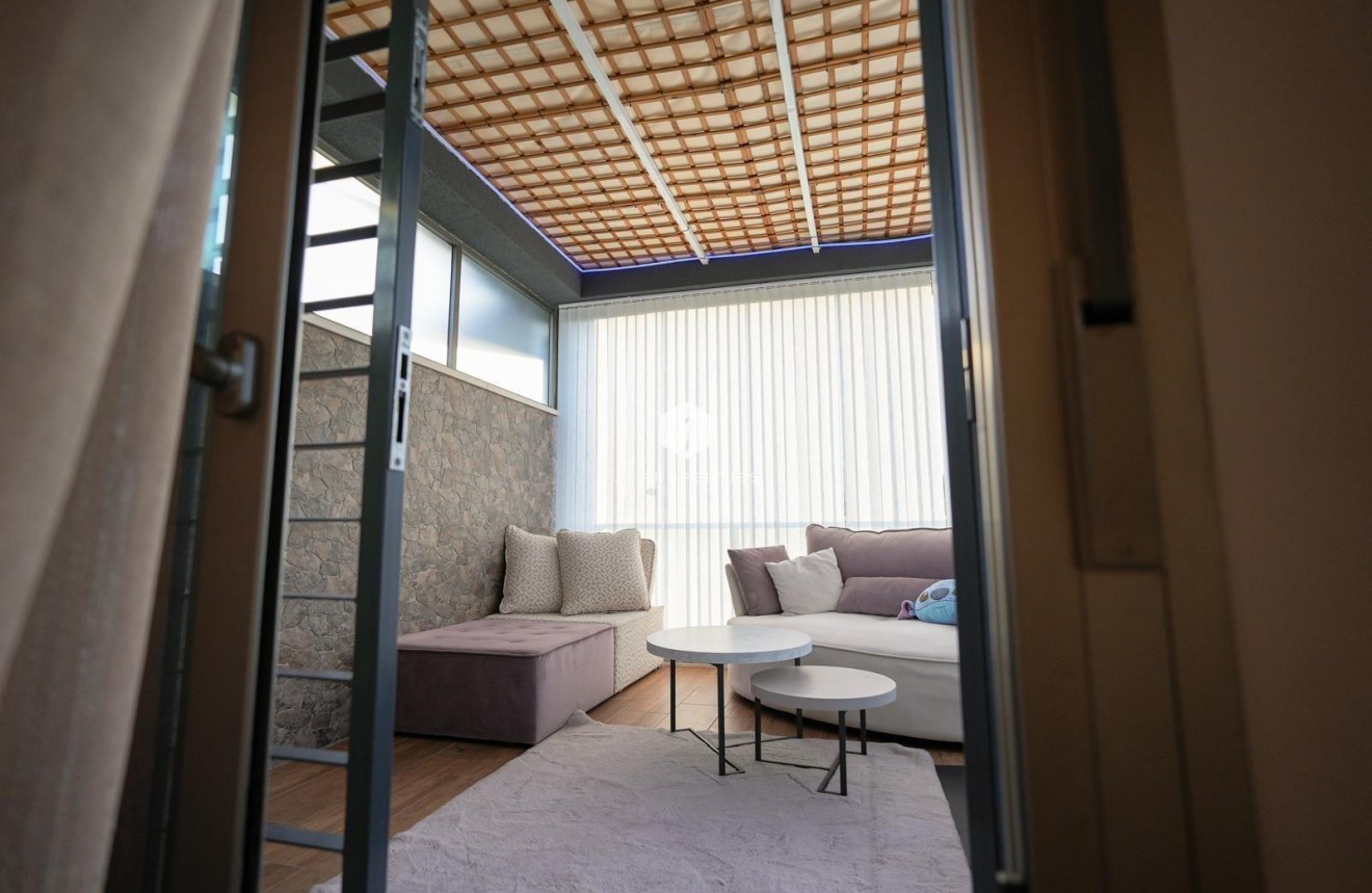 D'occasion - Chalet -
Torrevieja - aguas nuevas